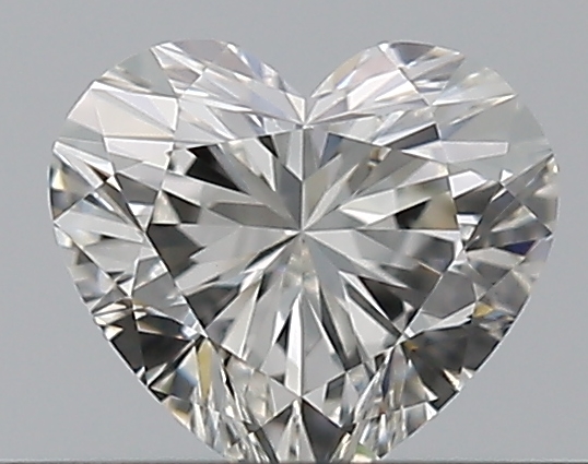 0.3 CaratG-VVS1 - Cut Heart Diamond