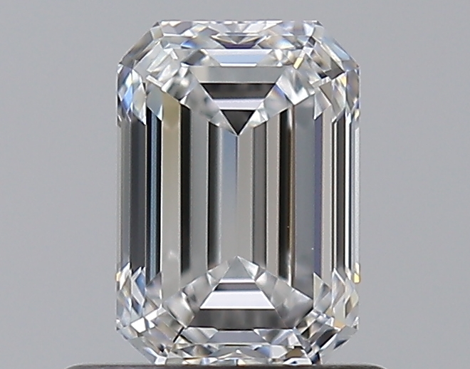 0.7 CaratE-VVS1 - Cut Emerald Diamond