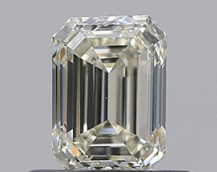 0.5 CaratL-VVS2 - Cut Emerald Diamond