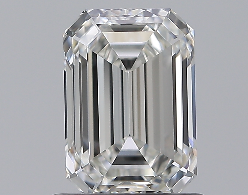 0.9 Carat Emerald Diamond